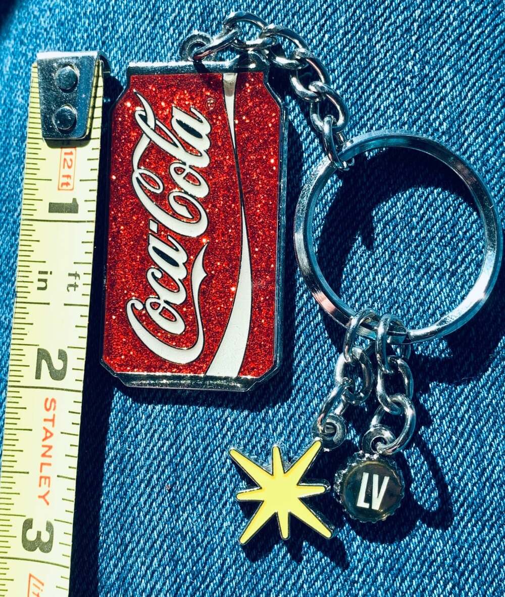 Coca Cola Keychain - Picture 6 of 7